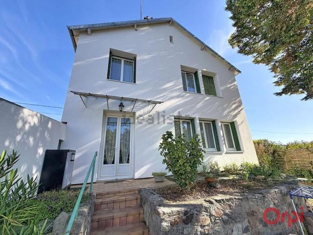 Maison, Abrest