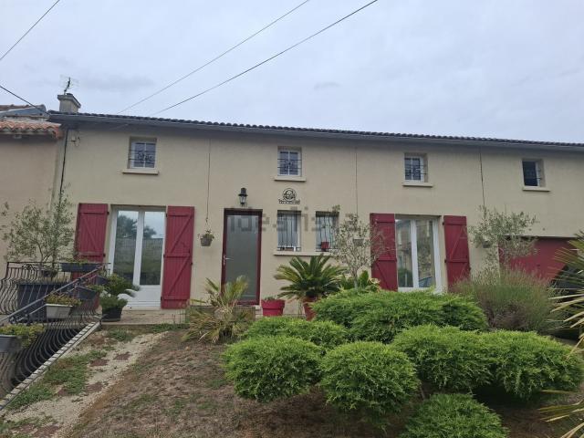 Maison, Adriers