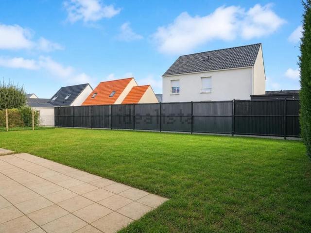 Maison, Agny