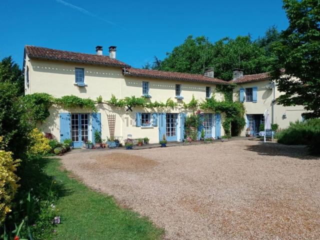 Maison, Agris