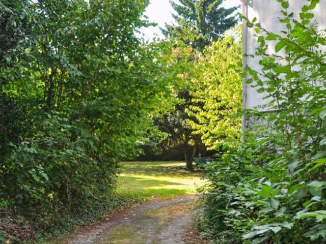 Maison Ahuillé 4 pièces avec terrain 3414 m2