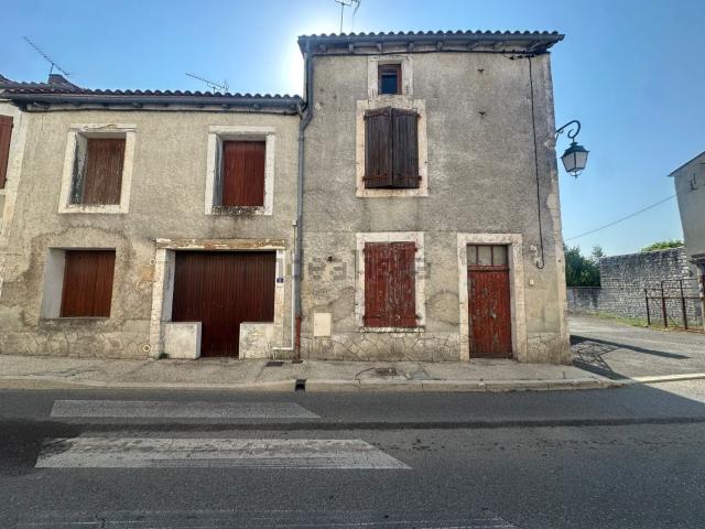 Maison, Aigre