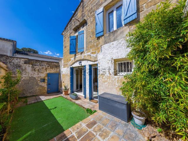 Maison, Aigues Vives