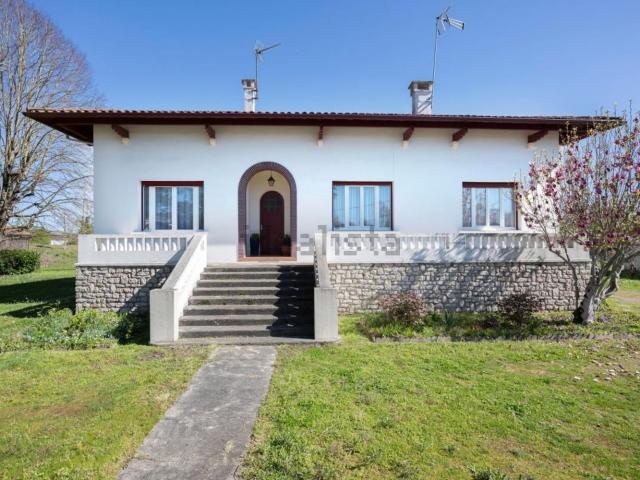 Maison, Aire sur l&apos Adour