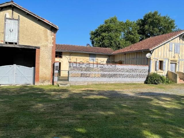 Maison, Aire sur l&apos Adour