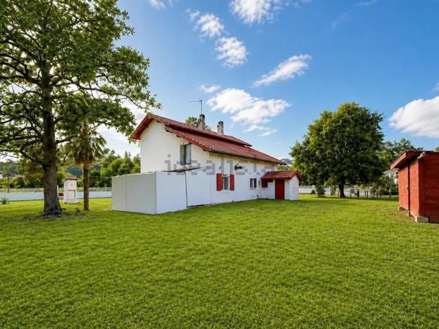 Maison, Aire sur l&apos Adour