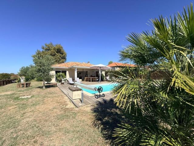Maison, Aire sur l&apos Adour