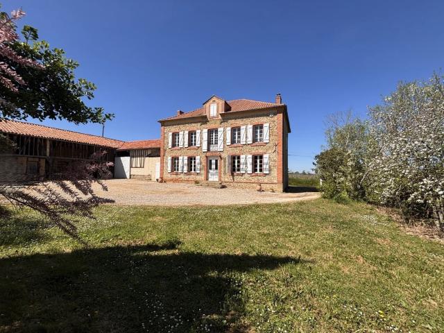 Maison, Aire sur l&apos Adour