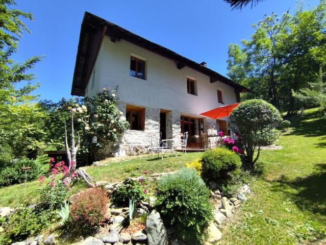 Maison, Albiez Montrond