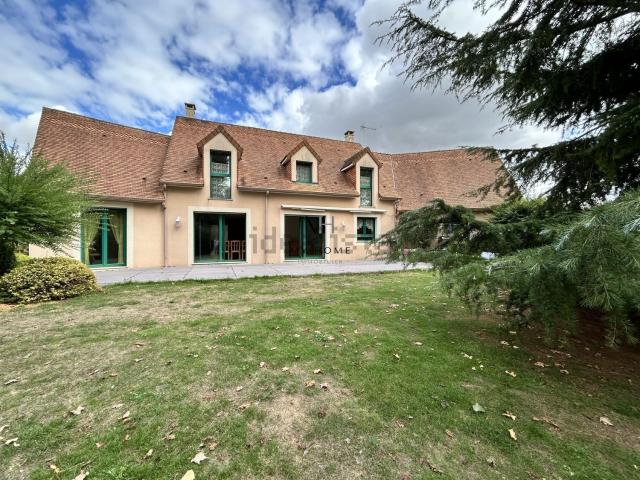 Maison, Damigny