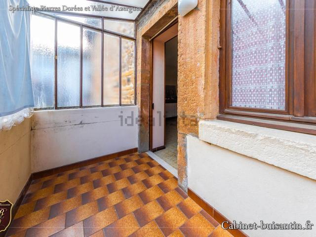 Maison, Alix