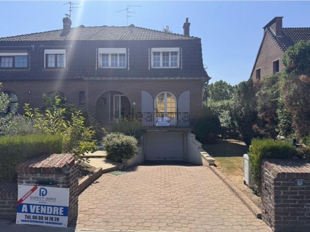 Maison, Allennes les Marais