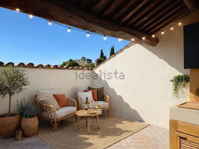 Maison, Alleins