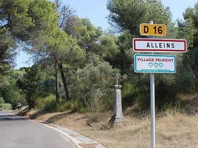 Maison, Alleins