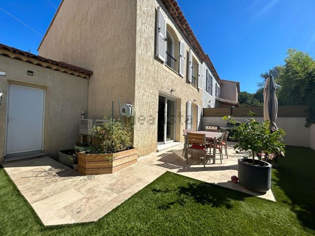 Maison, Alleins