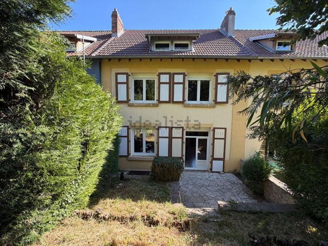 Maison, Apach
