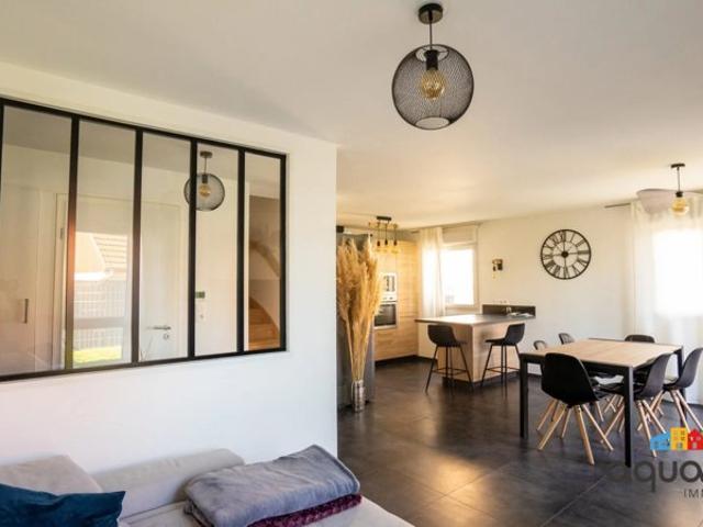 Maison appartement avec jardin, garage, terrasse