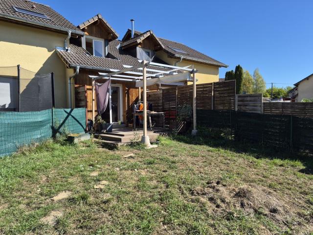 Maison, Artemare