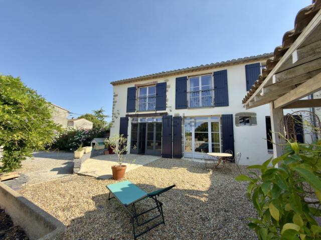 Maison, Arzens