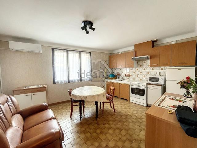 Maison, Aramon