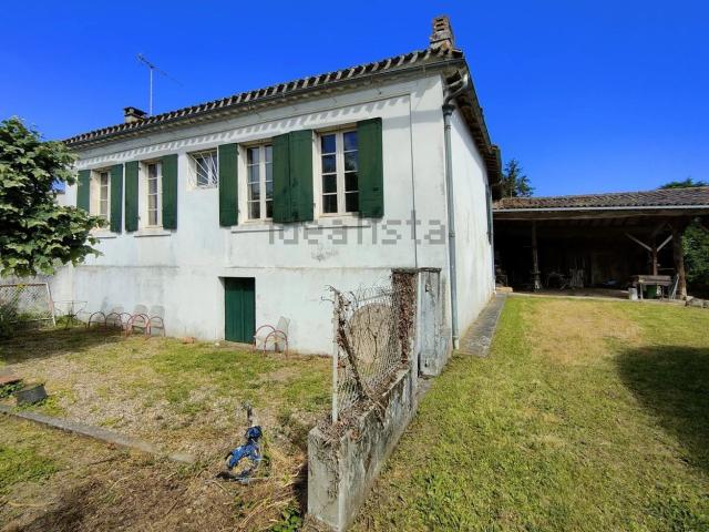 Maison, Arbanats