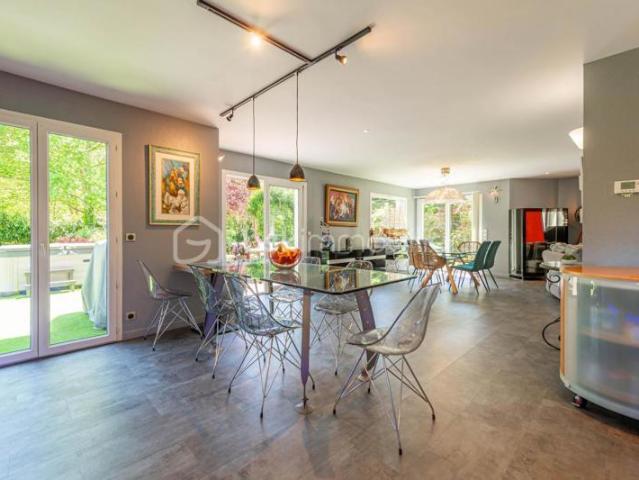 MAISON ARCHITECTE 169 M2 SEYNOD PROCHE ANNECY