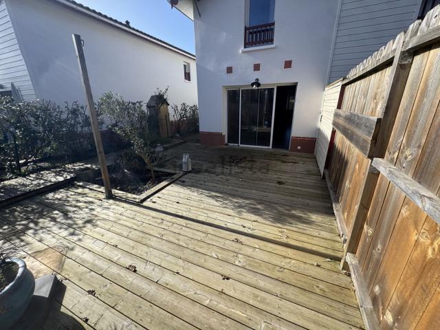 Maison, Arès
