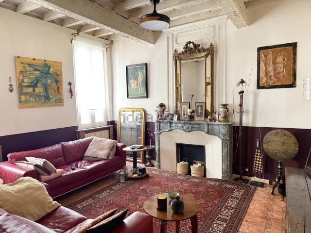 Maison, Arles