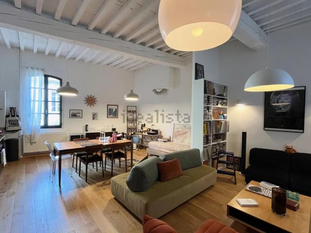 Maison, Arles