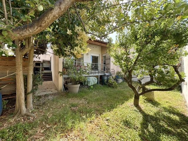Maison, Arles