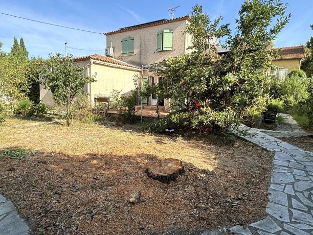 Maison, Arles