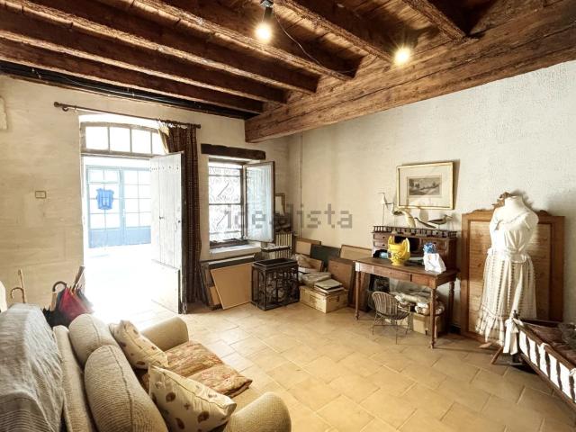 Maison, Arles