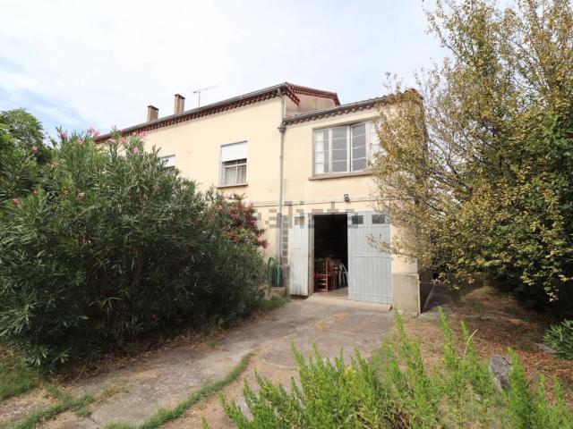 Maison, Arles