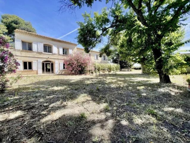 Maison, Arles
