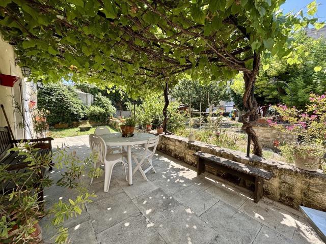 Maison, Arles