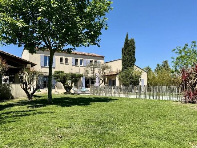 Maison, Arles