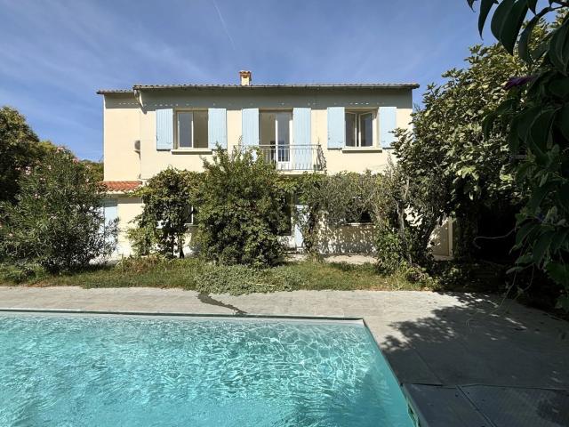 Maison, Arles