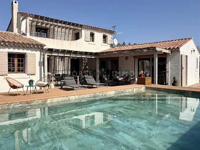 Maison, Arles