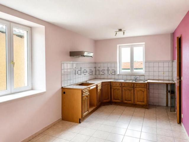 Maison, Arnas