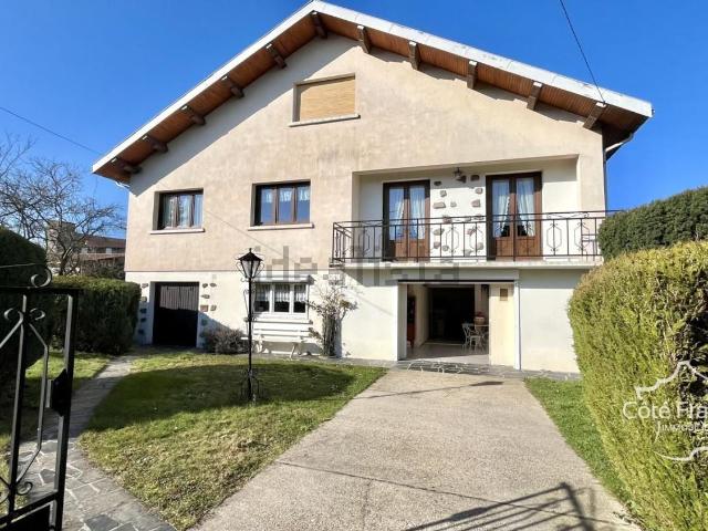 Maison, Attigny