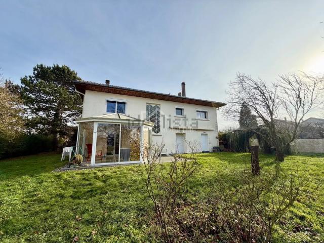 Maison, Atton