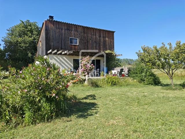 Maison atype et écologique dans la prairie! 100m² Ortaffa