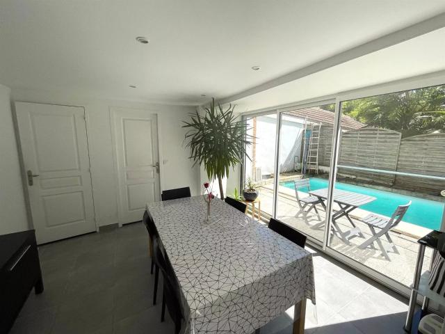 Maison atypique dans quartier recherché de Salies de Béarn 91m² Salies de Béarn