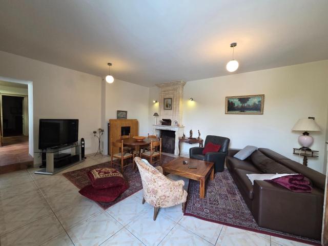 Maison atypique, secteur calme, piscine 280m² Campugnan