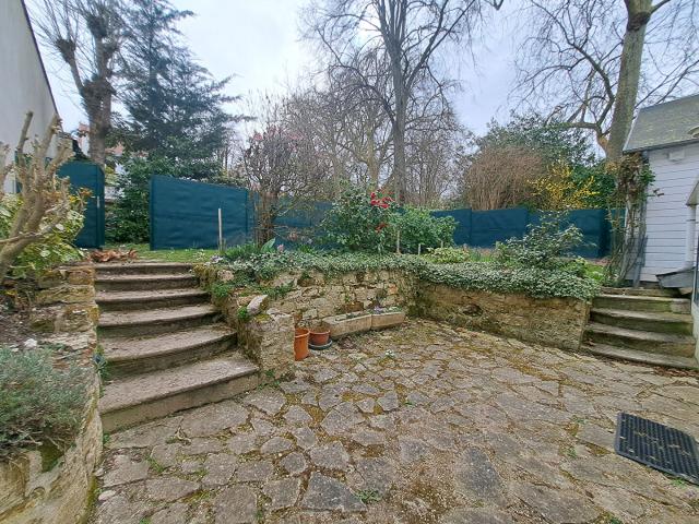 Maison atypique style péniche Louveciennes 4 pièces 154 m2 Gare Louveciennes