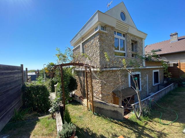 Maison, Athis Mons