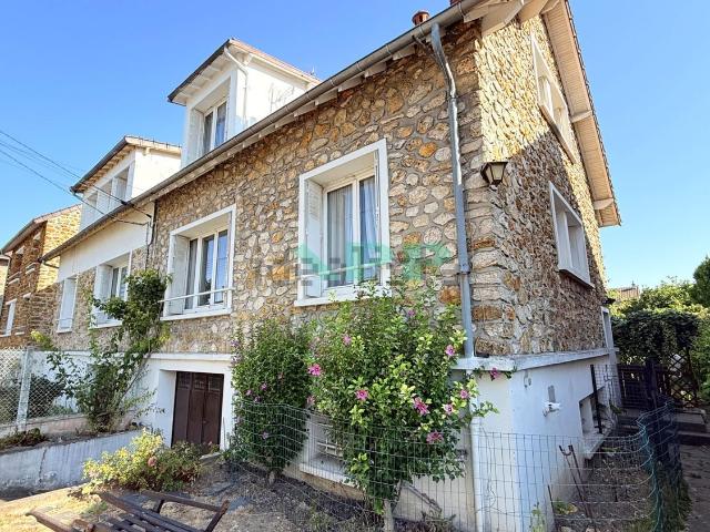 Maison, Athis Mons