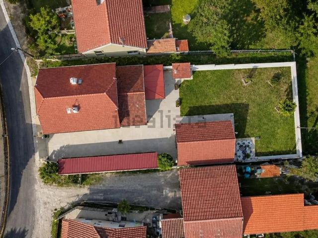 Maison, Autet
