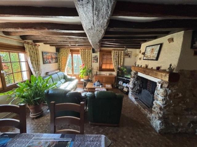 Maison authentique 3 chambres – Centre ville – Proche Nonancourt