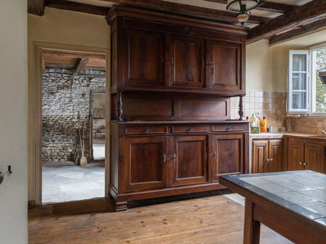 Maison authentique à rénover 3hade sérénité à Espès Undu